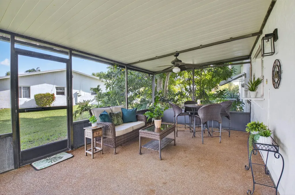 13647 Whippet Way W Delray Beach FL 33484