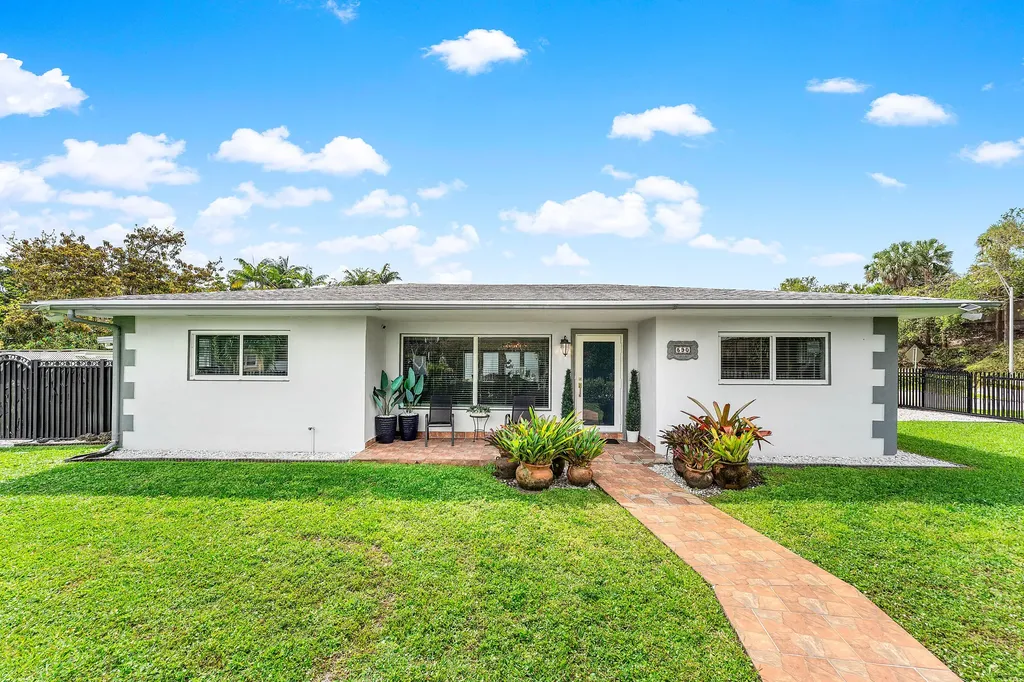 590 NW 126th Street North Miami FL 33168