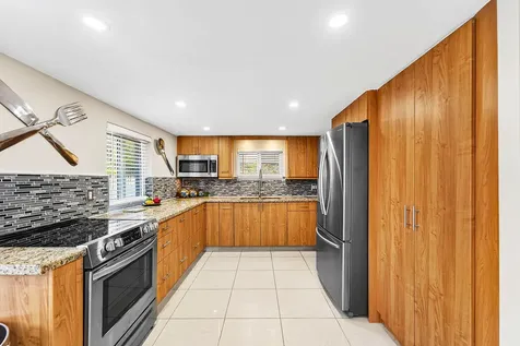 590 NW 126th Street North Miami FL 33168