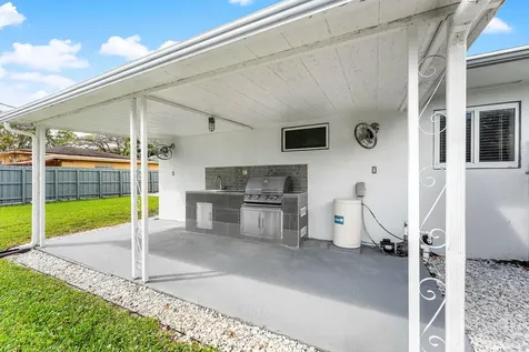 590 NW 126th Street North Miami FL 33168
