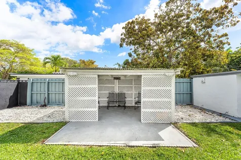 590 NW 126th Street North Miami FL 33168