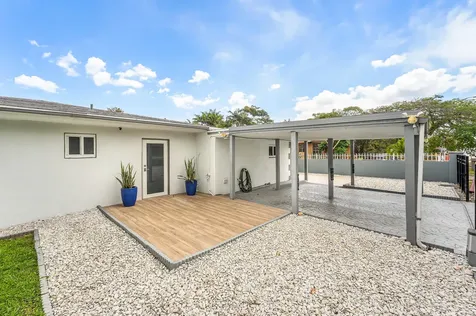 590 NW 126th Street North Miami FL 33168