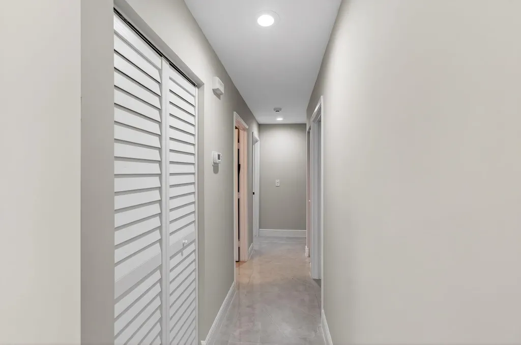 6175 Kings Gate Circle Delray Beach FL 33484