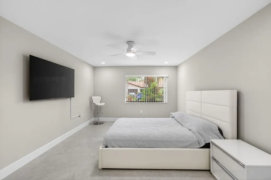 6175 Kings Gate Circle Delray Beach FL 33484