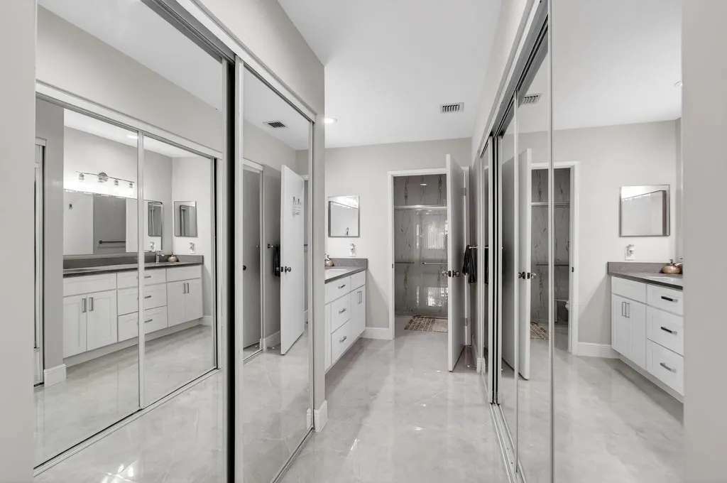 6175 Kings Gate Circle Delray Beach FL 33484