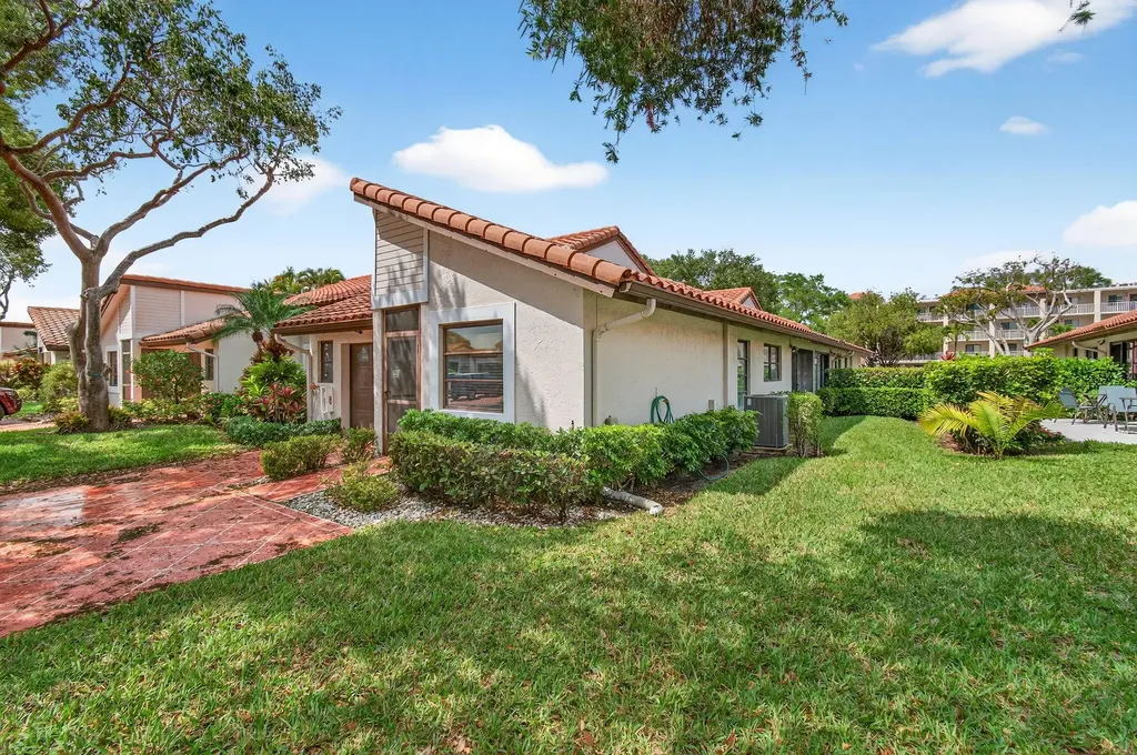 6175 Kings Gate Circle Delray Beach FL 33484