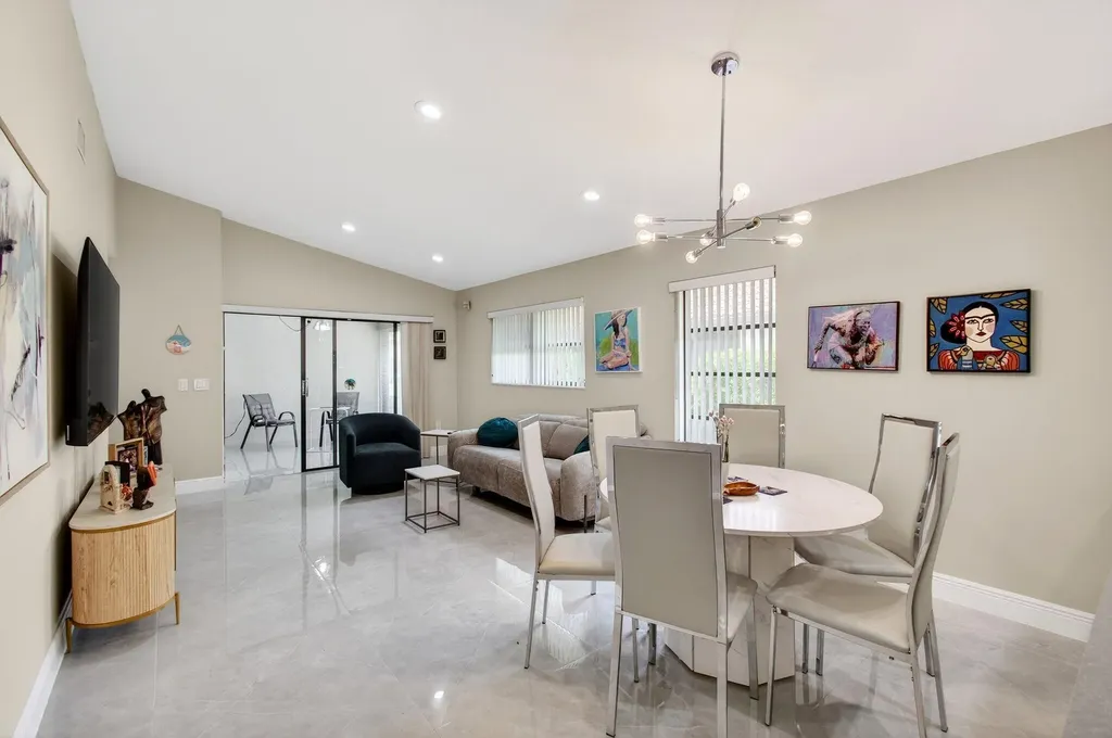 6175 Kings Gate Circle Delray Beach FL 33484