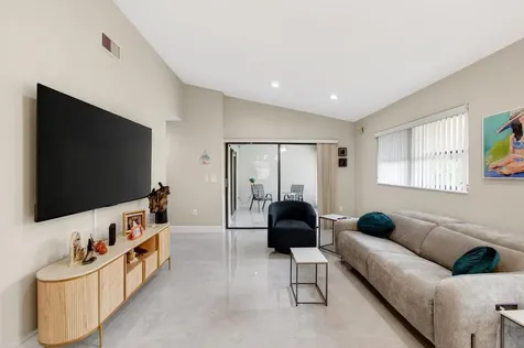 6175 Kings Gate Circle Delray Beach FL 33484