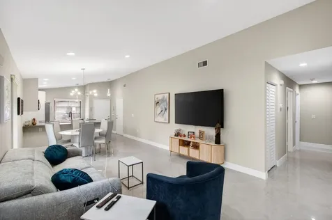 6175 Kings Gate Circle Delray Beach FL 33484