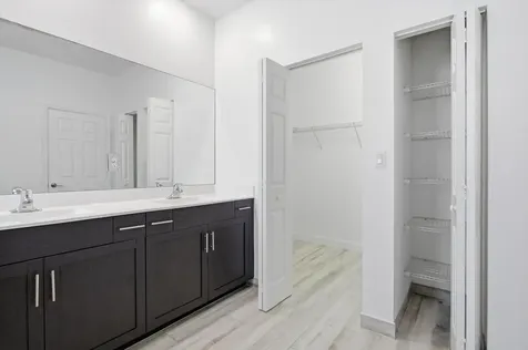 5884 Mustang Manor Davie FL 33314