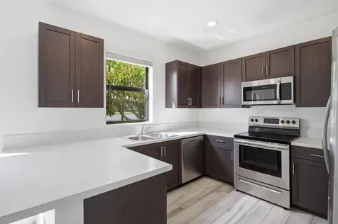5884 Mustang Manor Davie FL 33314