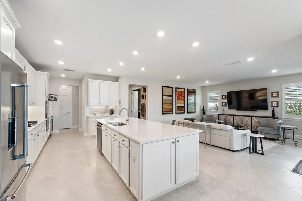 10211 SW Pervenche Lane Port St Lucie FL 34987