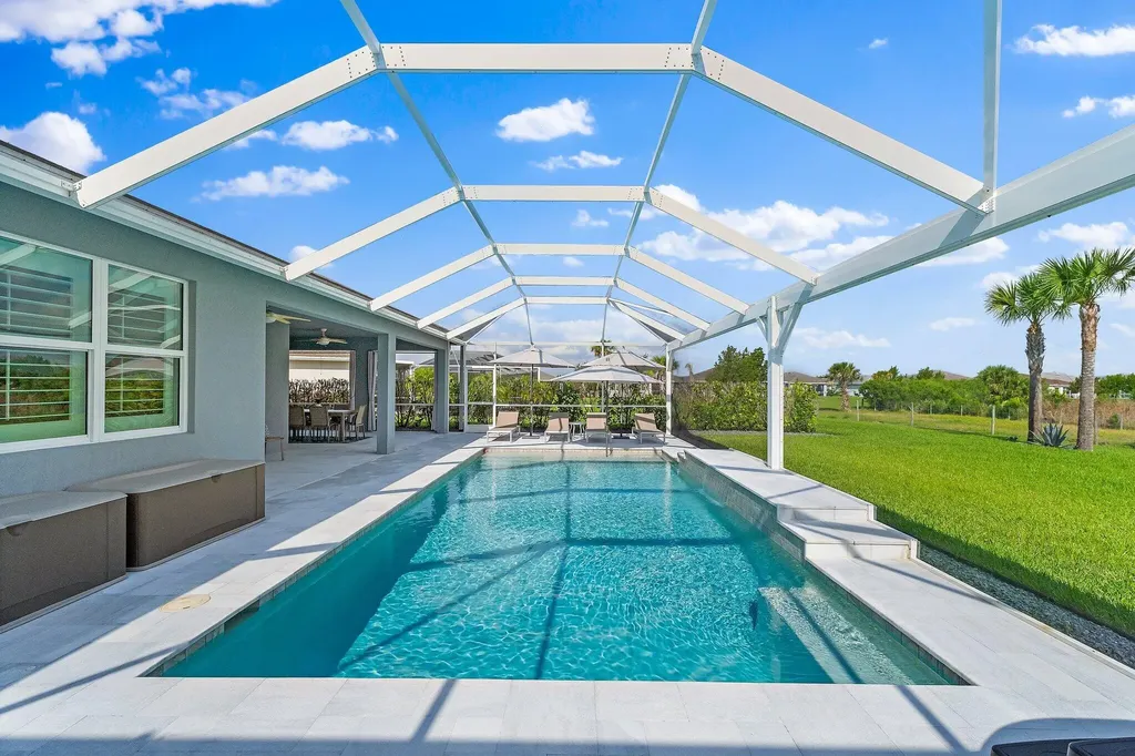 10211 SW Pervenche Lane Port St Lucie FL 34987