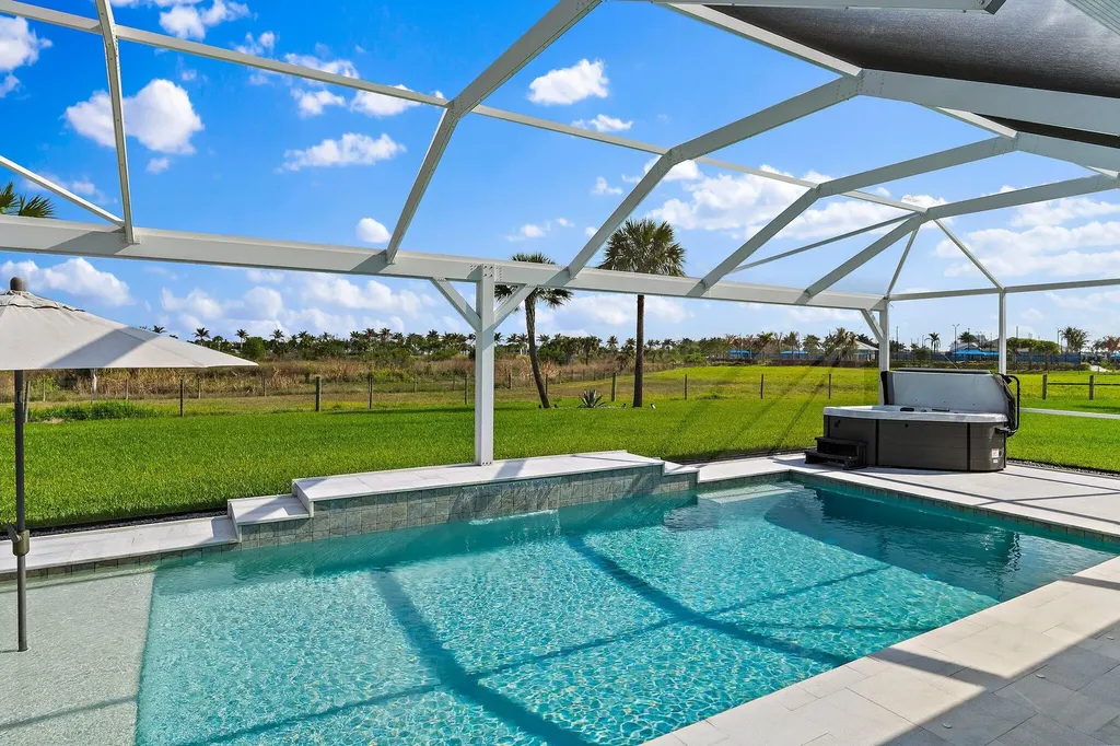 10211 SW Pervenche Lane Port St Lucie FL 34987