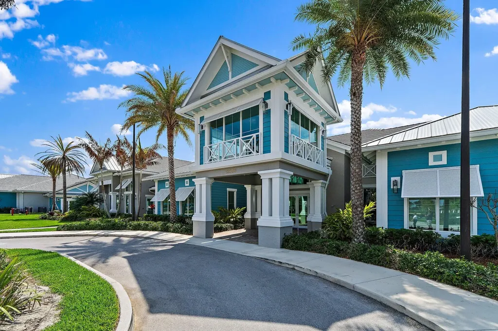 10211 SW Pervenche Lane Port St Lucie FL 34987