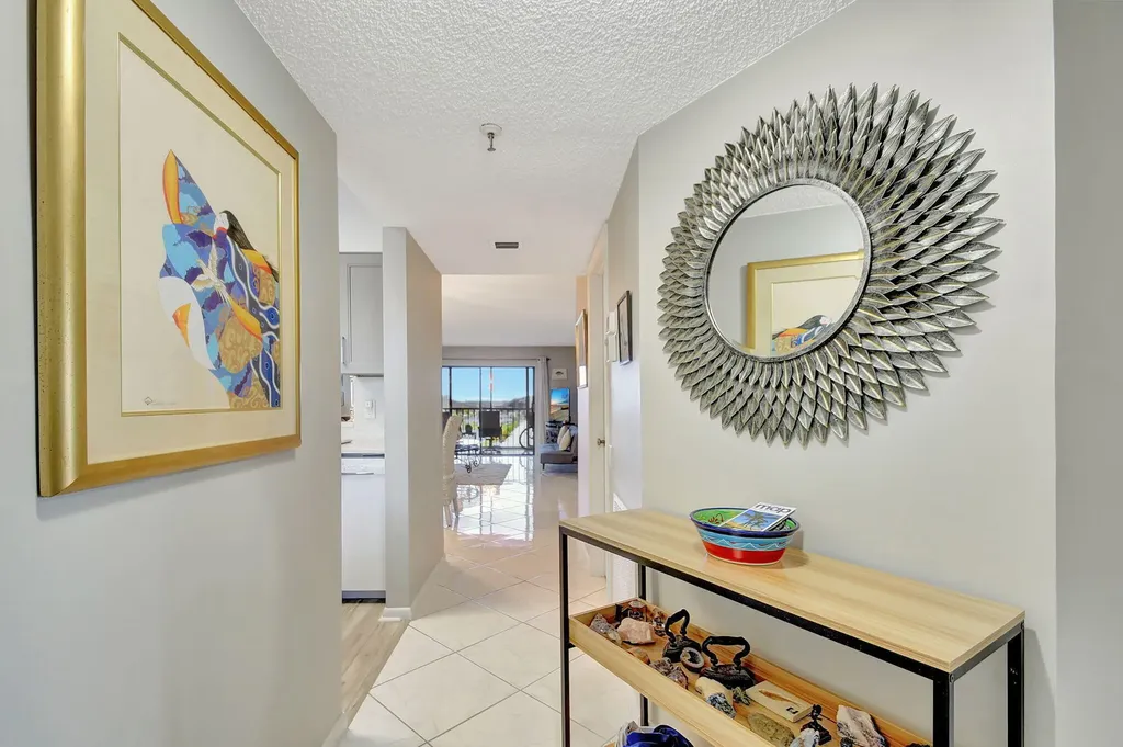 6866 Huntington Lane Delray Beach FL 33446
