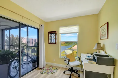 6866 Huntington Lane Delray Beach FL 33446