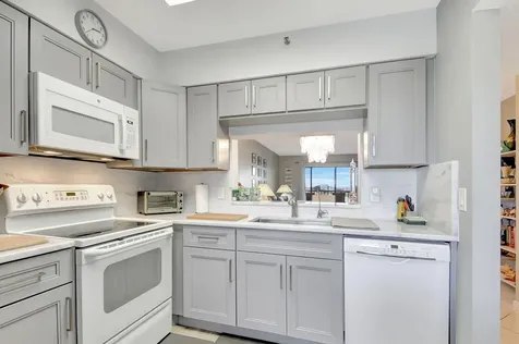 6866 Huntington Lane Delray Beach FL 33446