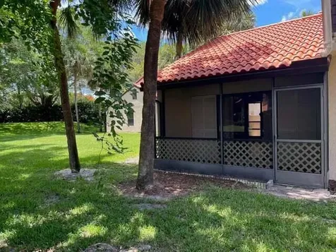 6 Via De Casas Boynton Beach FL 33426