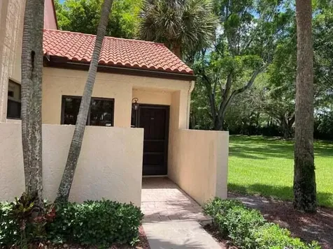 6 Via De Casas Boynton Beach FL 33426