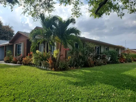 2665 SE 27th Lane Boynton Beach FL 33435