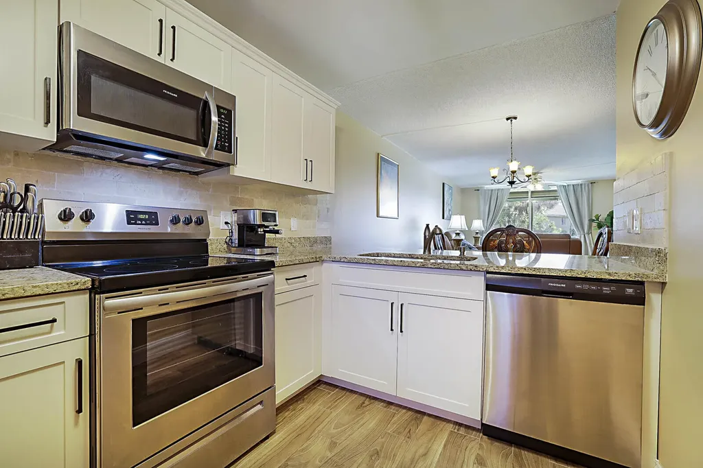 2541 Aragon Boulevard Sunrise FL 33322