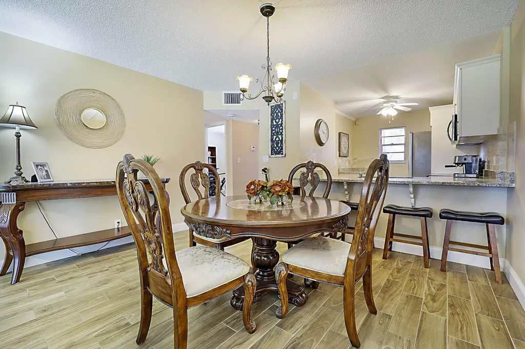 2541 Aragon Boulevard Sunrise FL 33322