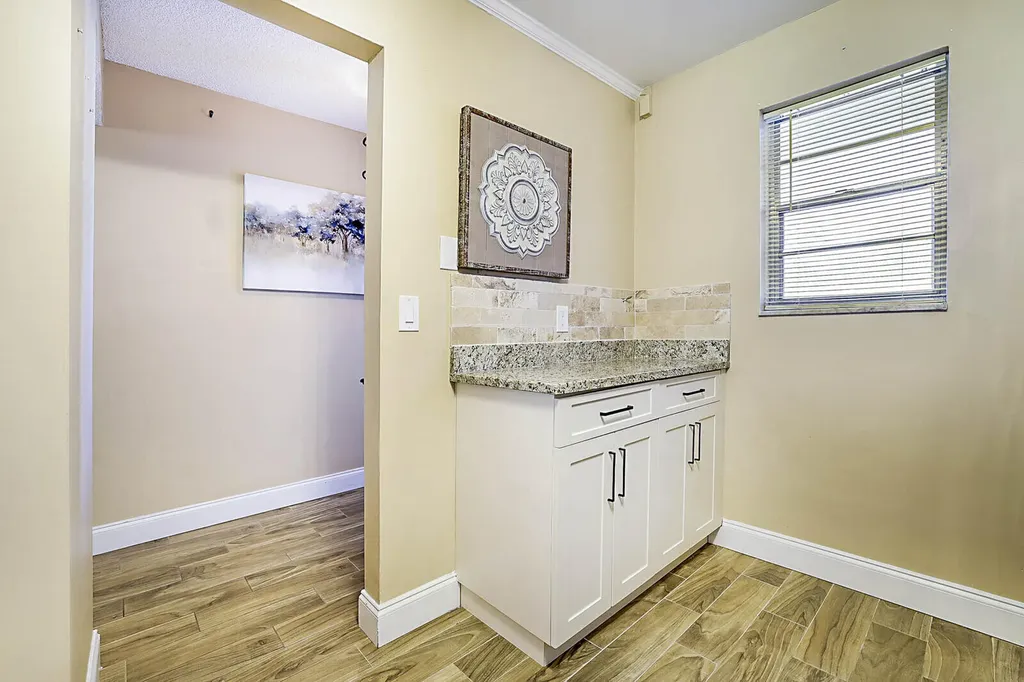 2541 Aragon Boulevard Sunrise FL 33322