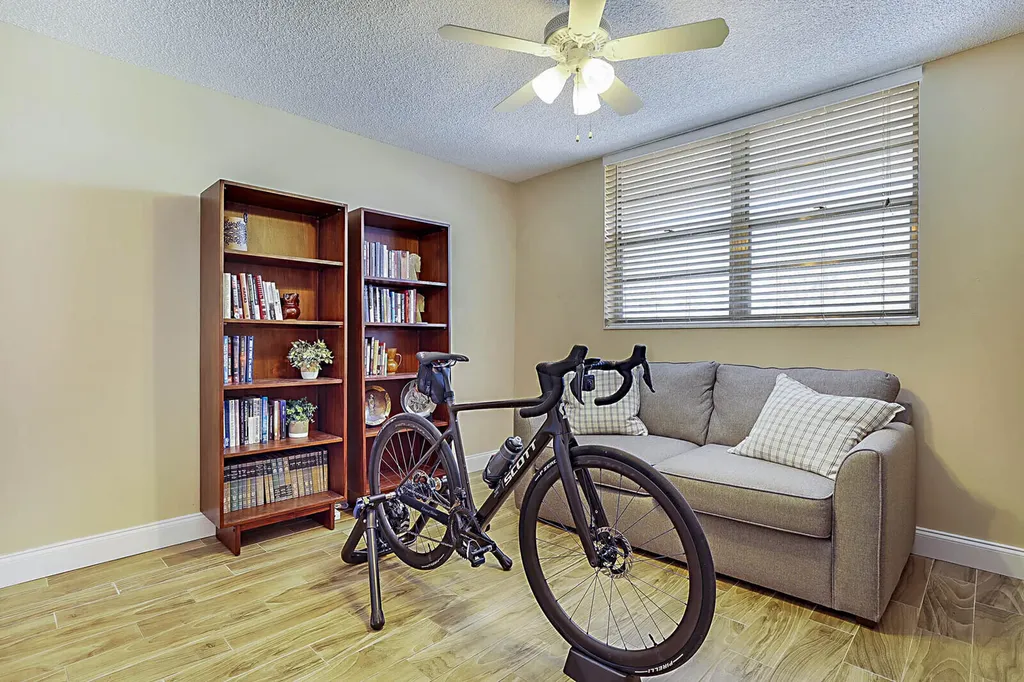 2541 Aragon Boulevard Sunrise FL 33322