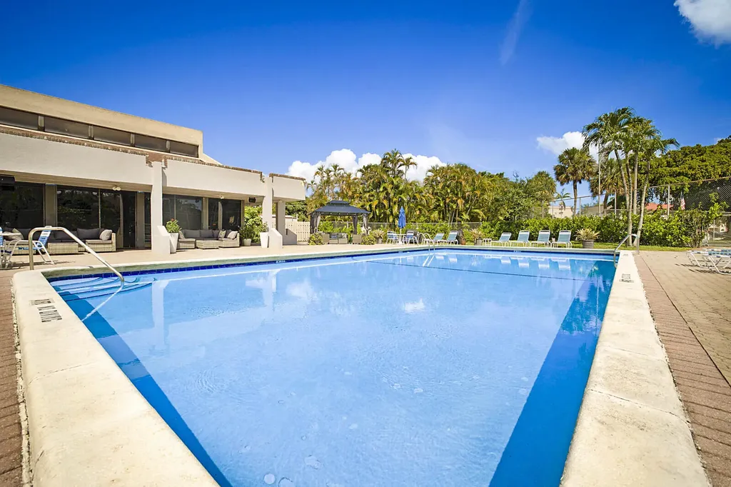 2541 Aragon Boulevard Sunrise FL 33322
