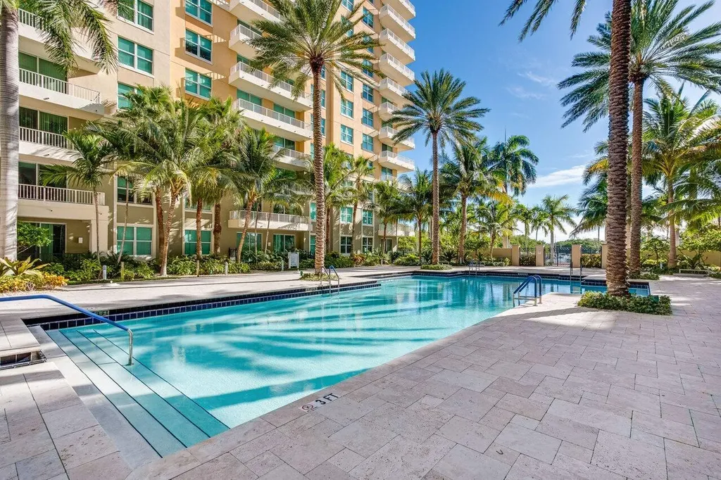 700 E Boynton Beach Boulevard Boynton Beach FL 33435