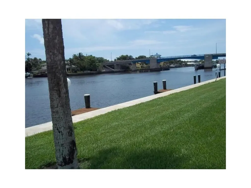 630 Snug Harbor Drive Boynton Beach FL 33435