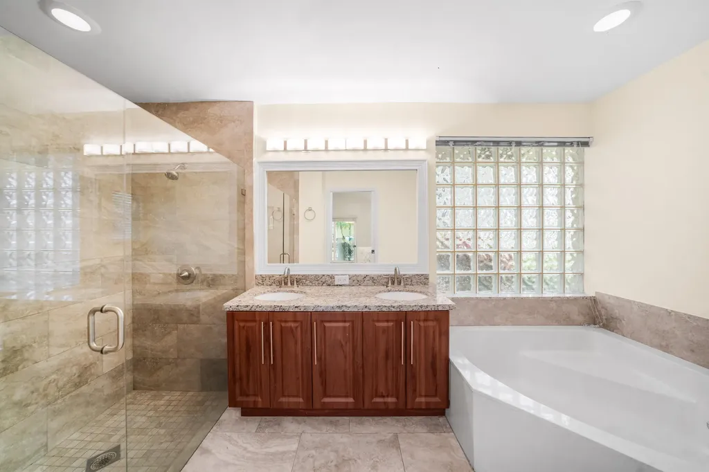 4199 NW 81st Terrace Coral Springs FL 33065