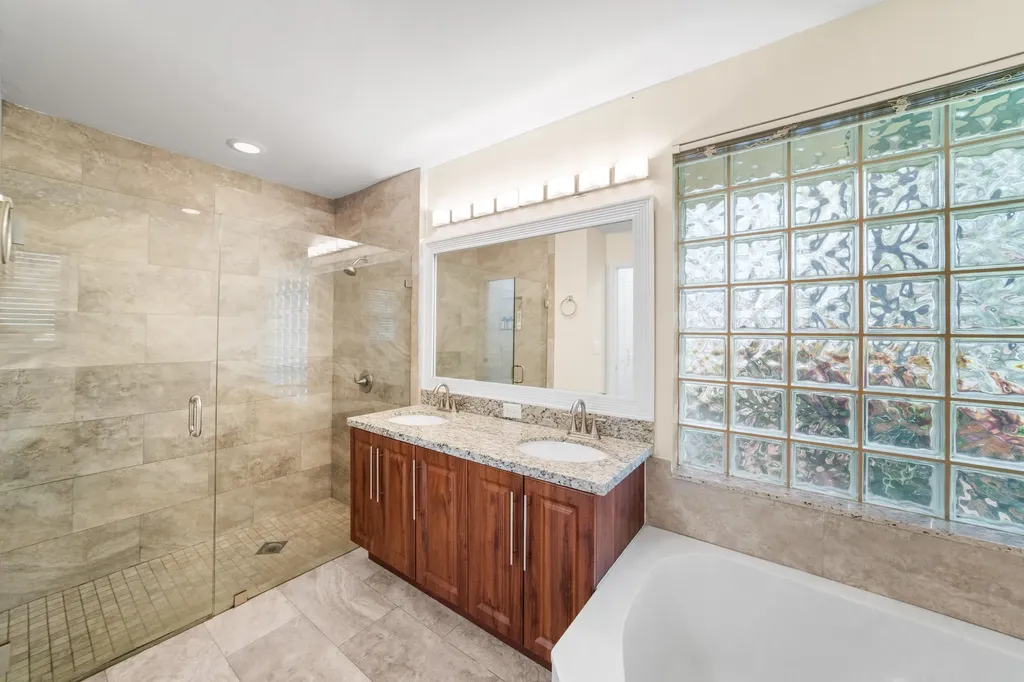 4199 NW 81st Terrace Coral Springs FL 33065