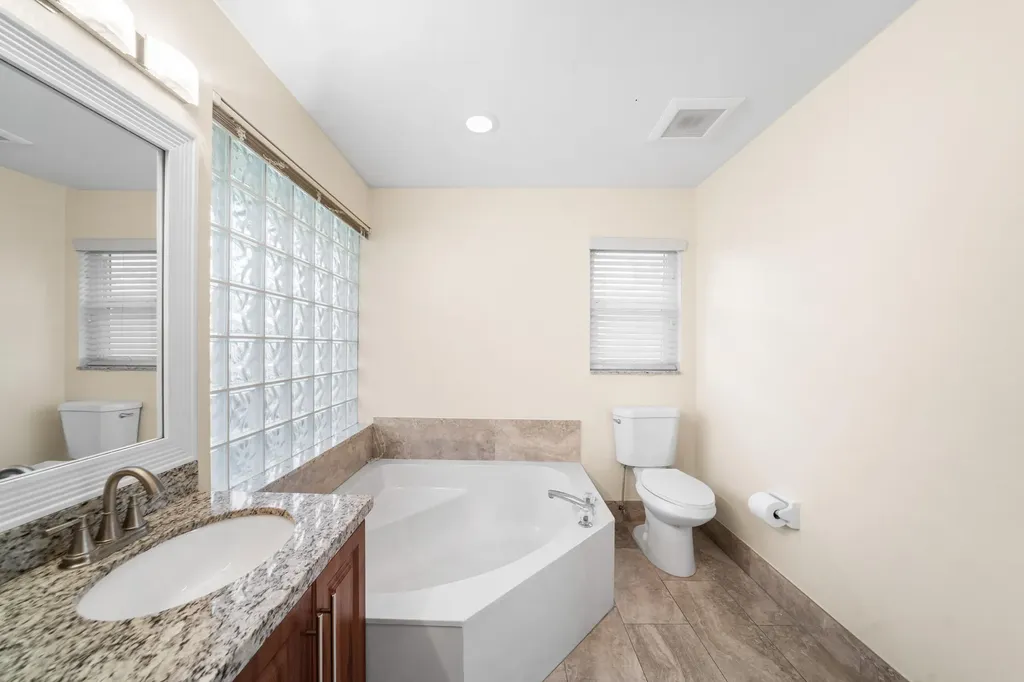 4199 NW 81st Terrace Coral Springs FL 33065