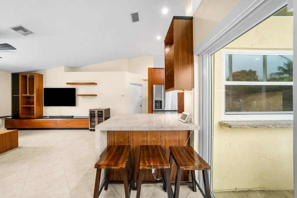 4199 NW 81st Terrace Coral Springs FL 33065