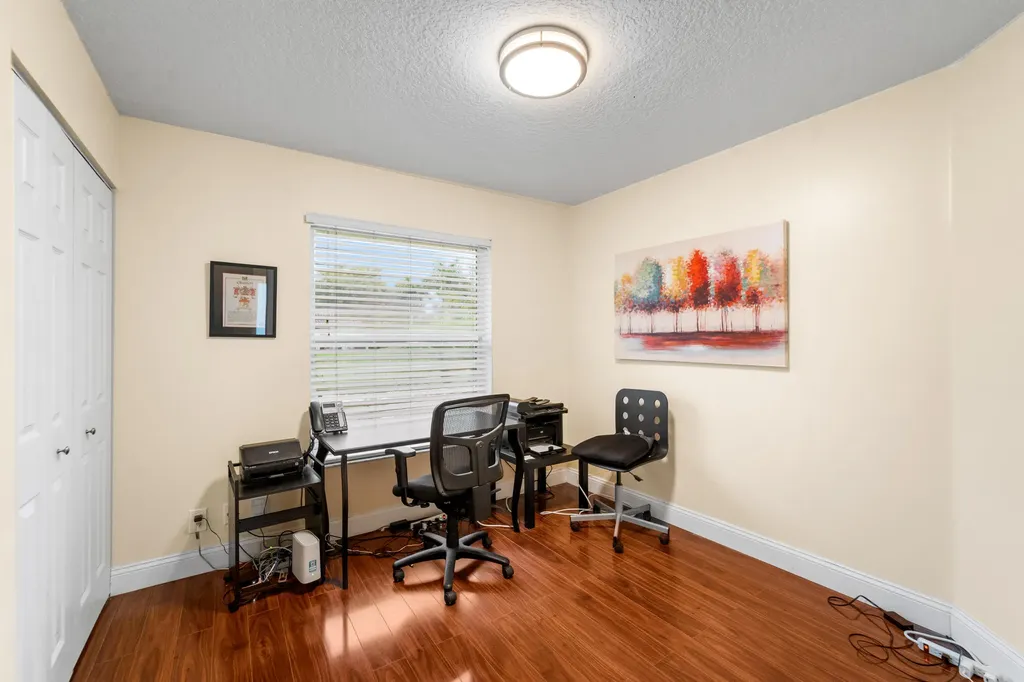 4199 NW 81st Terrace Coral Springs FL 33065
