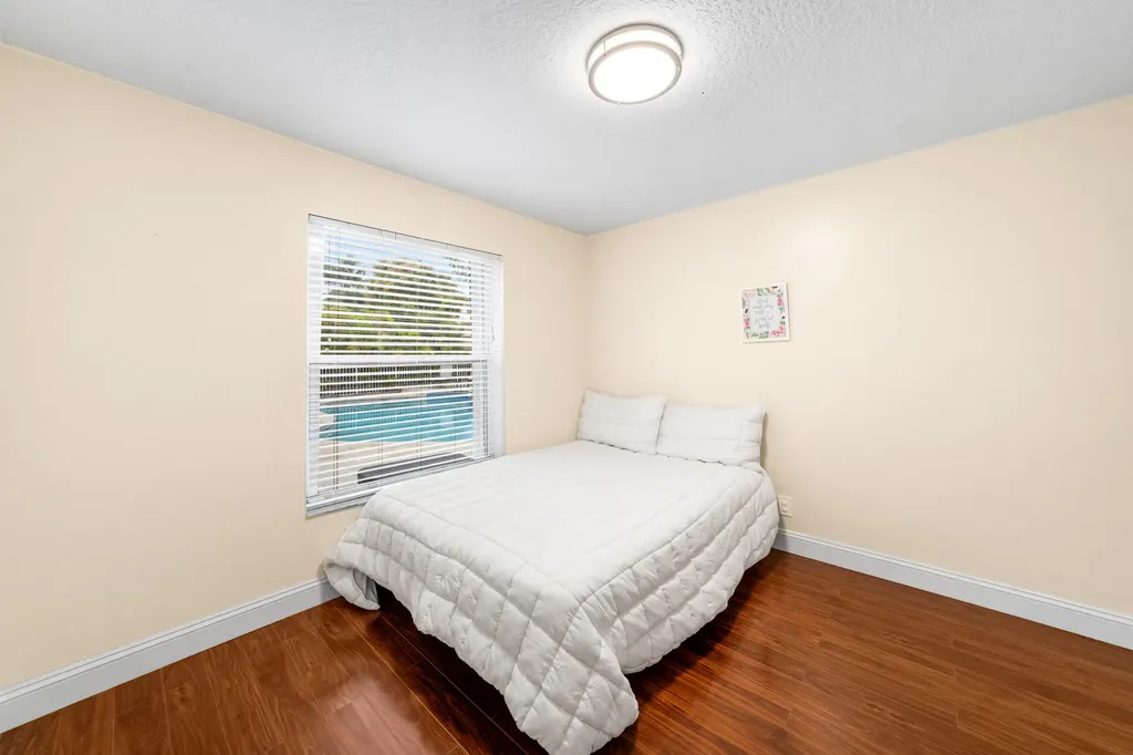 4199 NW 81st Terrace Coral Springs FL 33065