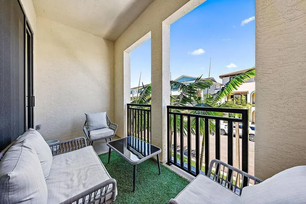 5256 Beckman Terrace Palm Beach Gardens FL 33418