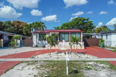 4970 E Palm Court Hialeah FL 33013
