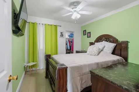 4970 E Palm Court Hialeah FL 33013