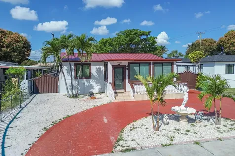 4970 E Palm Court Hialeah FL 33013