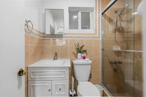 4970 E Palm Court Hialeah FL 33013