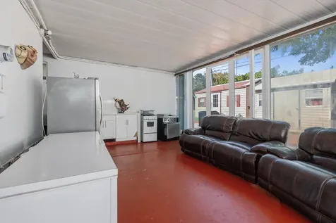 4970 E Palm Court Hialeah FL 33013