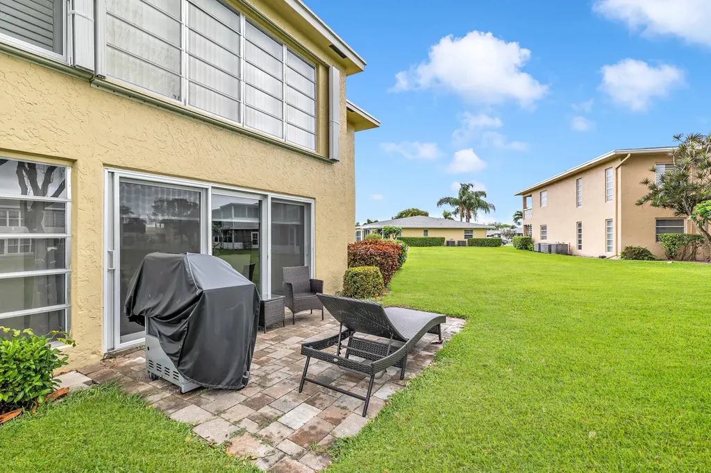 1061 Orange Terrace Delray Beach FL 33445