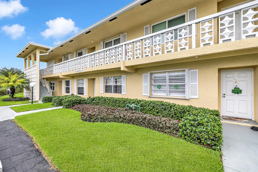 1061 Orange Terrace Delray Beach FL 33445