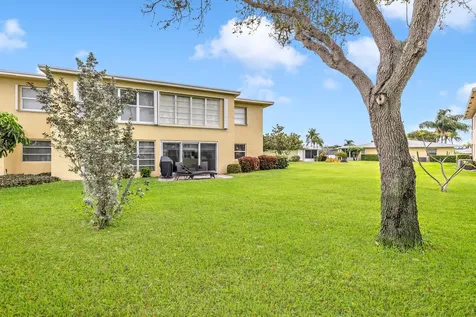 1061 Orange Terrace Delray Beach FL 33445