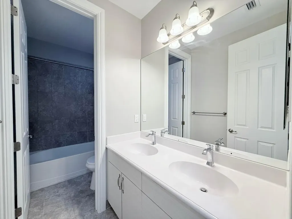 1885 Juno Landing Lane North Palm Beach FL 33408