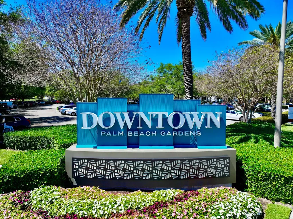 1885 Juno Landing Lane North Palm Beach FL 33408