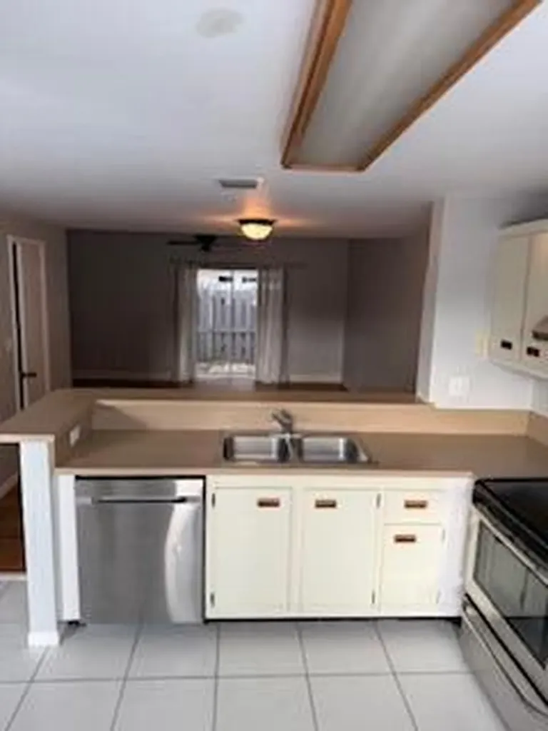 1845 NE 15th Avenue Fort Lauderdale FL 33305